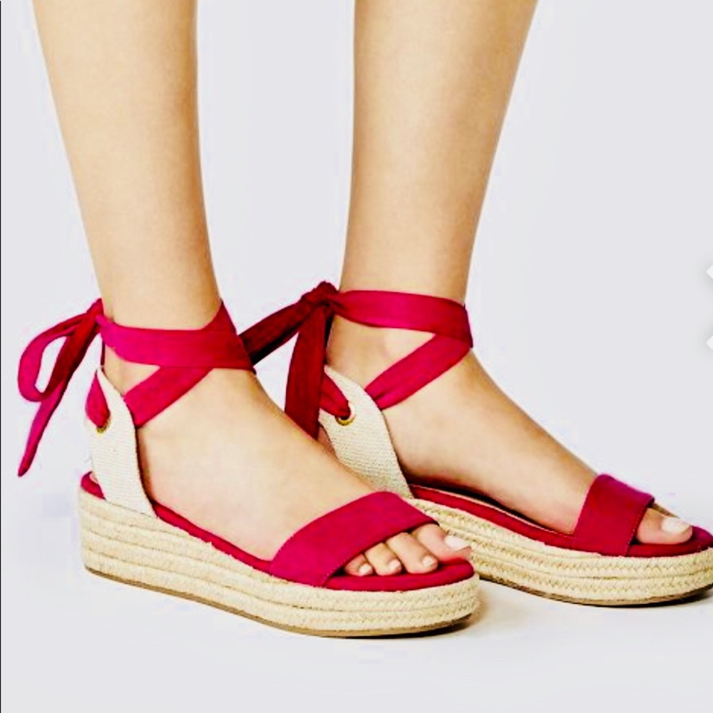 New in box- Just Fab/Fuchsia lace-up wedges